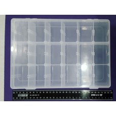 Бокс регульований 17,5*27*4,5 см 18 вічок