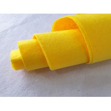 Фетр 1 мм 0,82*2 м жовтий