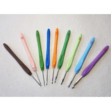 Набір гачків для в`язання із гумовими ручками 9 шт (2мм - 6 мм)